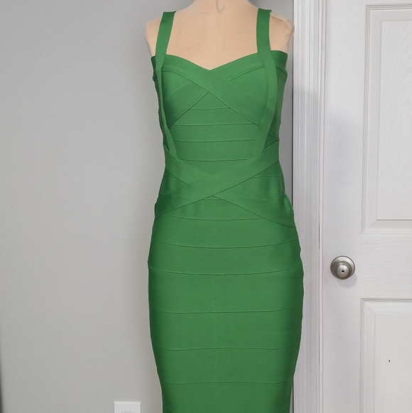 Dresses & Skirts - No Brand Emerald Green Bodycon Bandage Dress - Size S